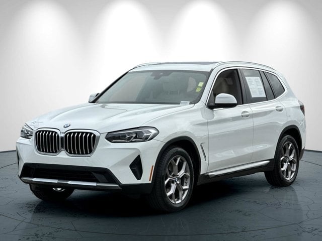 BMW X3 Vehicle Full-screen Gallery Image 08