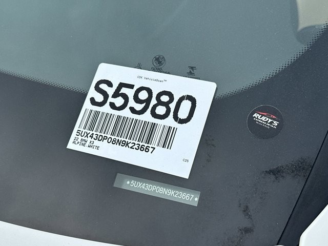 BMW X3 Vehicle Full-screen Gallery Image 29