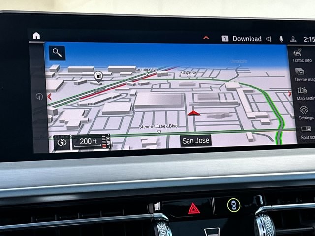 BMW X3 Vehicle Full-screen Gallery Image 19