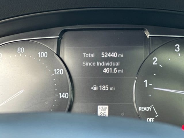 BMW X3 Vehicle Full-screen Gallery Image 28