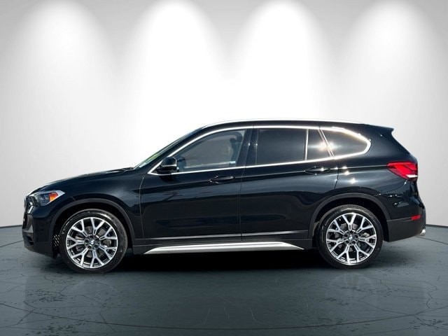BMW X1 Vehicle Full-screen Gallery Image 07