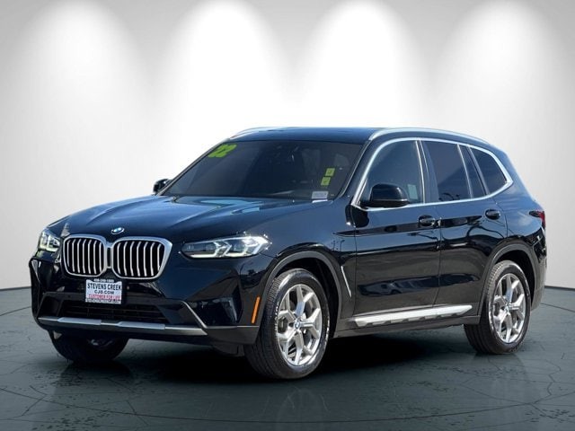BMW X3 Vehicle Full-screen Gallery Image 08