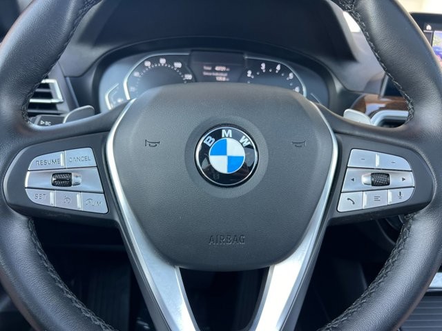 BMW X3 Vehicle Full-screen Gallery Image 24