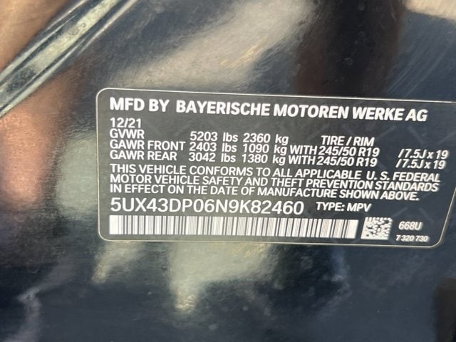 BMW X3 Vehicle Full-screen Gallery Image 29