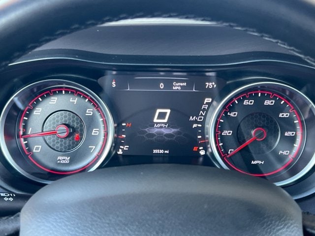 Dodge Charger Vehicle Full-screen Gallery Image 23