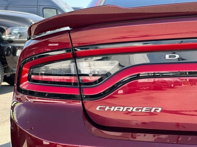 Dodge Charger Vehicle Full-screen Gallery Image 25