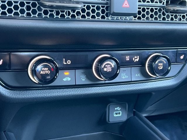 Honda HR-V Vehicle Full-screen Gallery Image 20