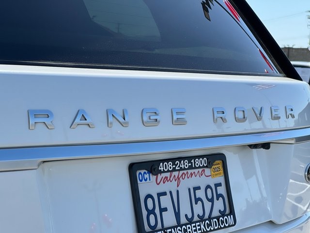Land Rover Range Rover Vehicle Full-screen Gallery Image 27