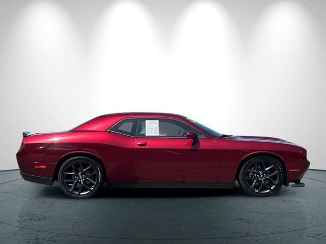 Dodge Challenger Vehicle Full-screen Gallery Image 03