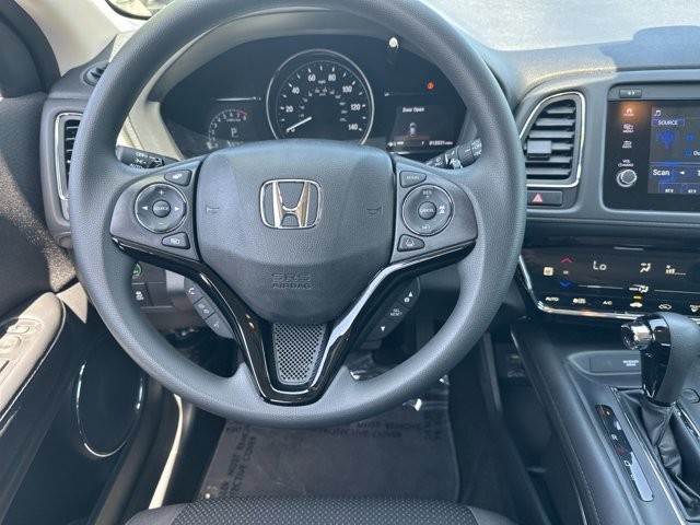 Honda HR-V Vehicle Full-screen Gallery Image 14