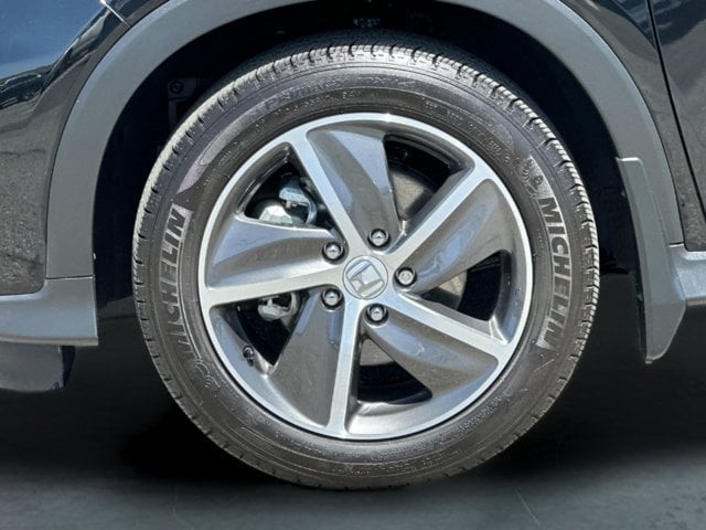 Honda HR-V Vehicle Full-screen Gallery Image 24