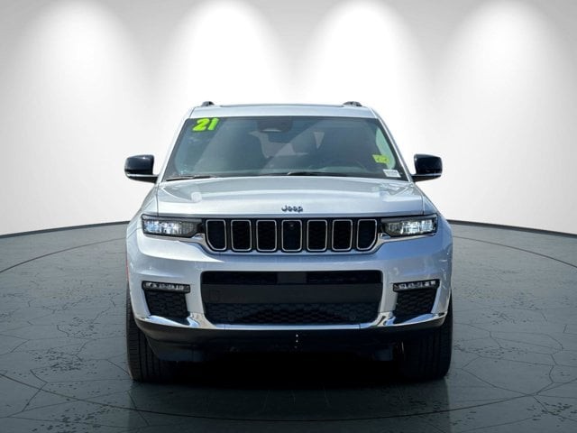 Jeep Grand Cherokee L Vehicle Full-screen Gallery Image 09