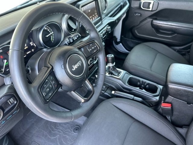 Jeep Wrangler 4xe Vehicle Full-screen Gallery Image 10