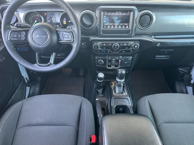 Jeep Wrangler 4xe Vehicle Full-screen Gallery Image 13