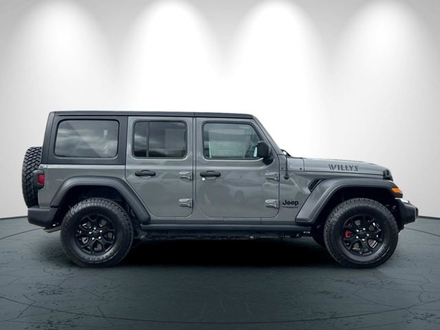 Jeep Wrangler Unlimited Vehicle Full-screen Gallery Image 03