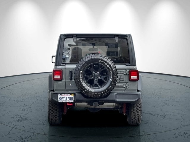 Jeep Wrangler Unlimited Vehicle Full-screen Gallery Image 05
