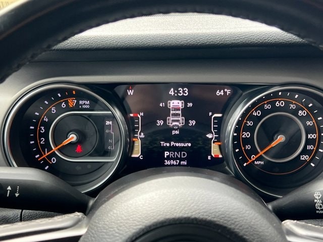 Jeep Wrangler Unlimited Vehicle Full-screen Gallery Image 24