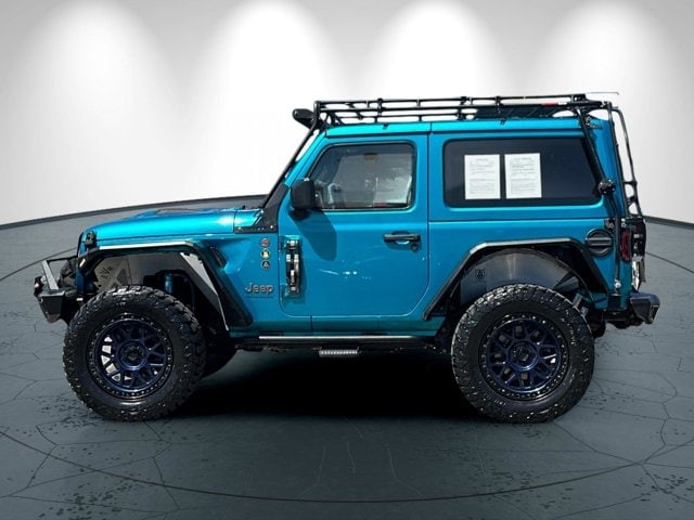 Jeep Wrangler Vehicle Full-screen Gallery Image 07