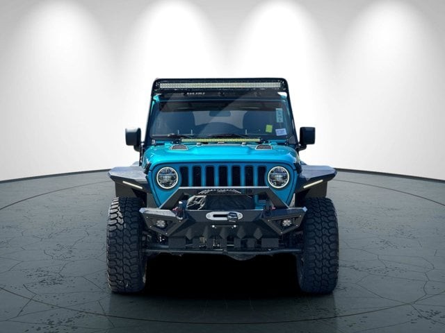 Jeep Wrangler Vehicle Full-screen Gallery Image 09