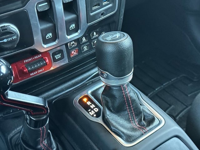 Jeep Wrangler Vehicle Full-screen Gallery Image 17