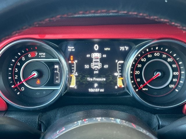Jeep Wrangler Vehicle Full-screen Gallery Image 20