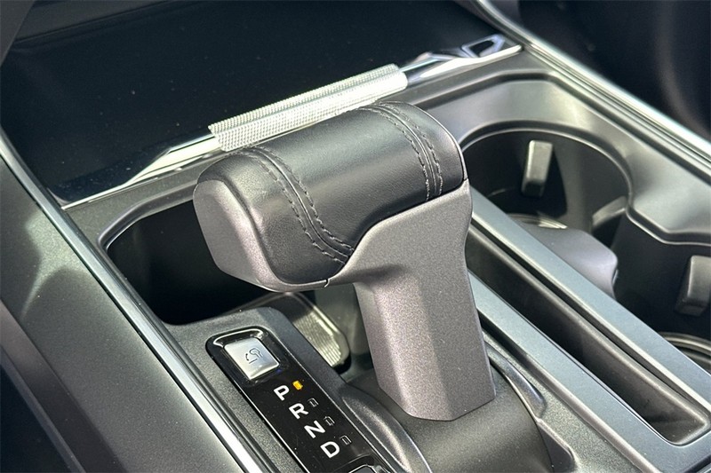 Ford F-150 Vehicle Full-screen Gallery Image 19