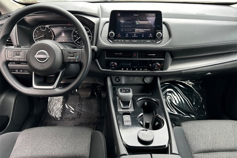 Nissan Rogue Vehicle Full-screen Gallery Image 13