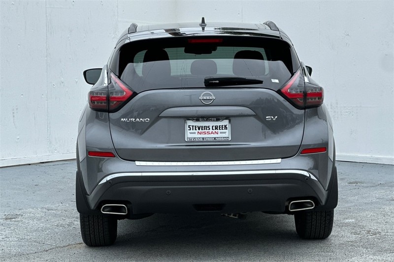 Nissan Murano Vehicle Full-screen Gallery Image 05