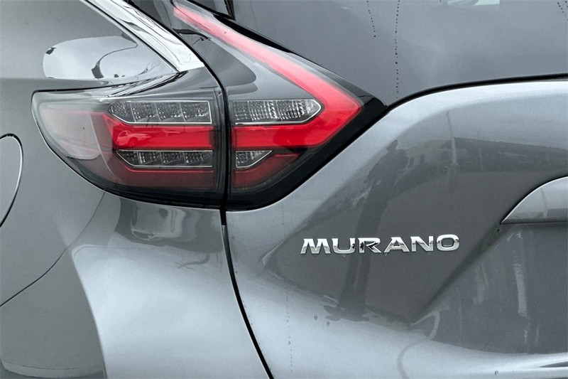 Nissan Murano Vehicle Full-screen Gallery Image 27