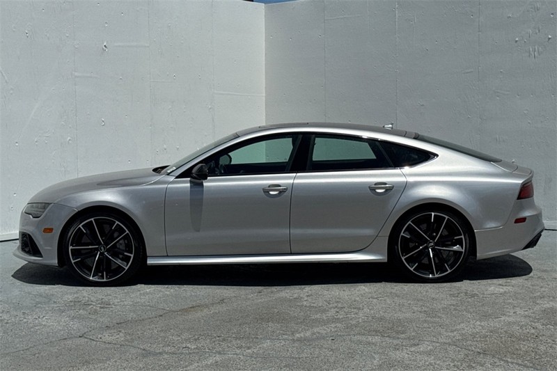 Audi RS 7 Vehicle Full-screen Gallery Image 07