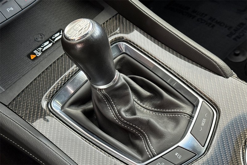 Cadillac CT5-V Vehicle Full-screen Gallery Image 20