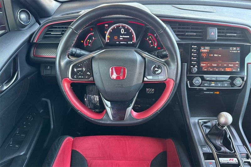 Honda Civic Type R Vehicle Full-screen Gallery Image 14