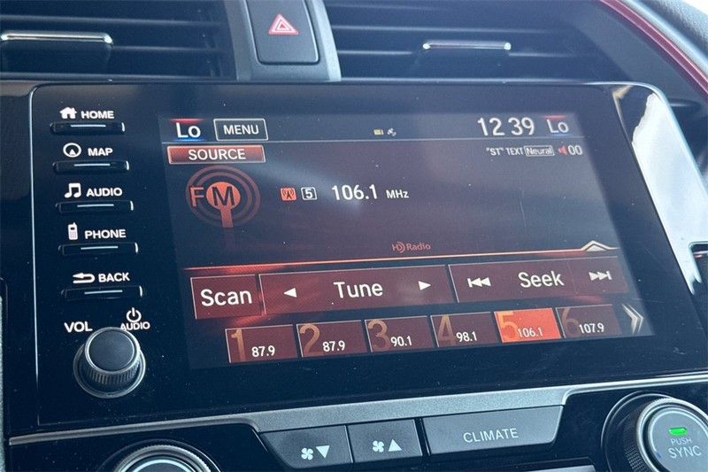 Honda Civic Type R Vehicle Full-screen Gallery Image 18