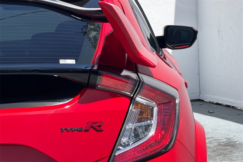 Honda Civic Type R Vehicle Full-screen Gallery Image 28