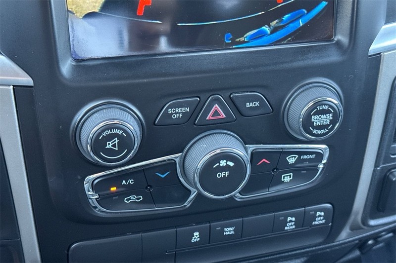 Ram 1500 Vehicle Full-screen Gallery Image 20