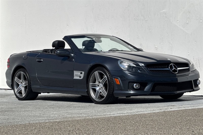 Mercedes-Benz SL-Class Vehicle Full-screen Gallery Image 02