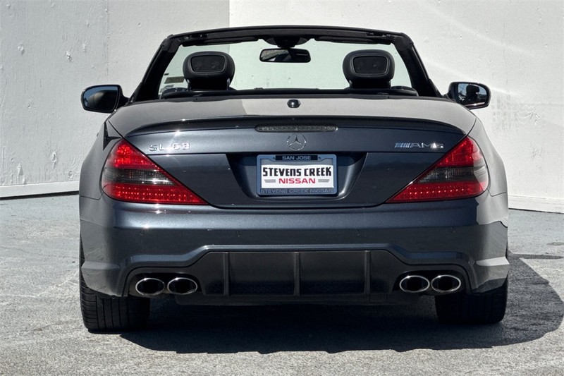 Mercedes-Benz SL-Class Vehicle Full-screen Gallery Image 05