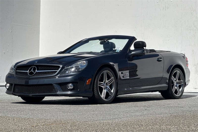 Mercedes-Benz SL-Class Vehicle Full-screen Gallery Image 08