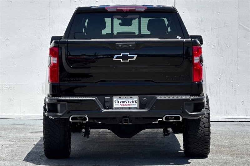 Chevrolet Silverado 1500 Vehicle Full-screen Gallery Image 05