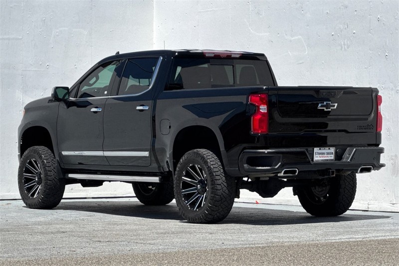 Chevrolet Silverado 1500 Vehicle Full-screen Gallery Image 06