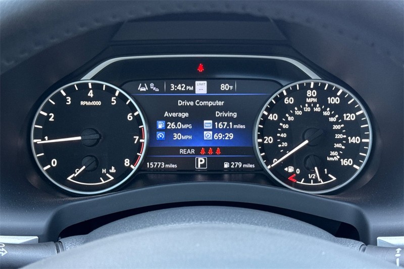 Nissan Murano Vehicle Full-screen Gallery Image 25