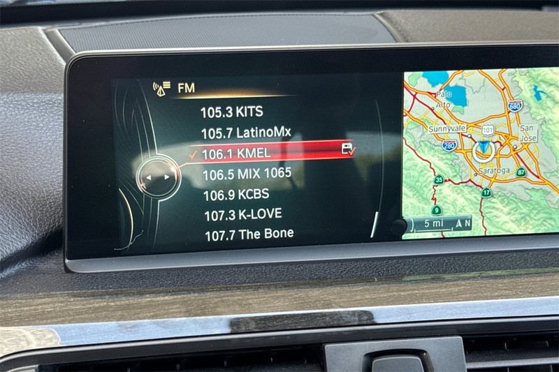 BMW 4 Series Vehicle Full-screen Gallery Image 17