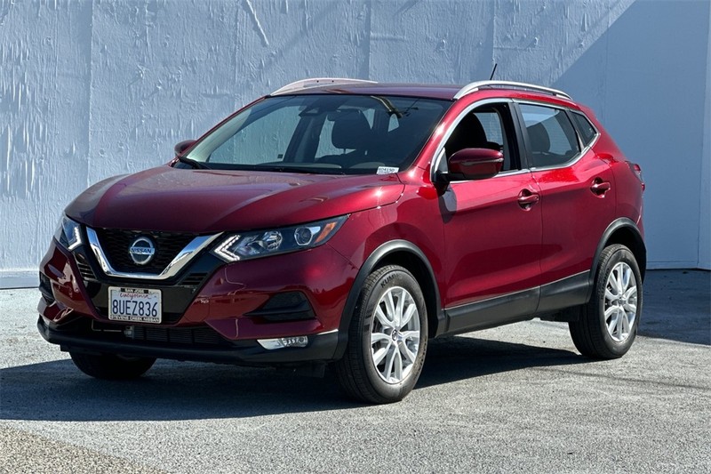 Nissan Rogue Sport Vehicle Full-screen Gallery Image 08