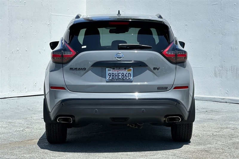 Nissan Murano Vehicle Full-screen Gallery Image 05