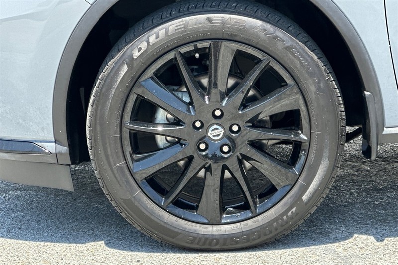 Nissan Murano Vehicle Full-screen Gallery Image 26