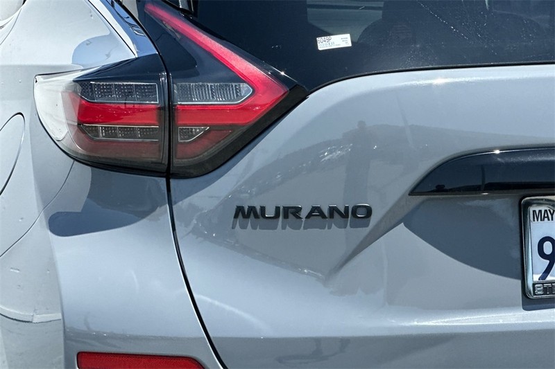 Nissan Murano Vehicle Full-screen Gallery Image 27
