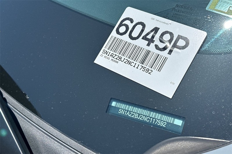 Nissan Murano Vehicle Full-screen Gallery Image 28