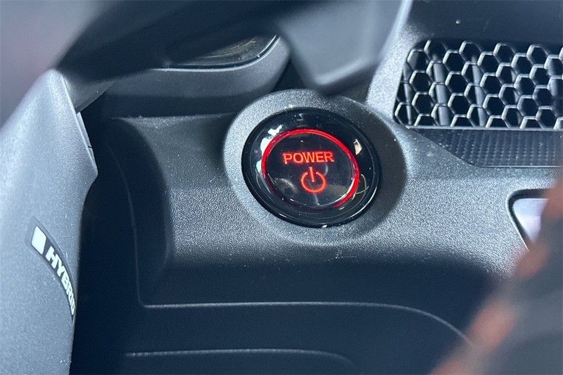 Honda CR-V Hybrid Vehicle Full-screen Gallery Image 22