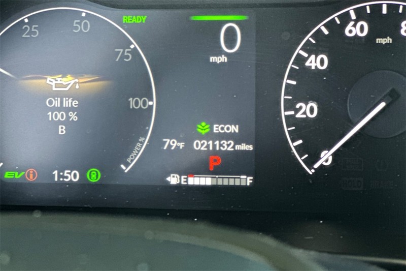 Honda CR-V Hybrid Vehicle Full-screen Gallery Image 25