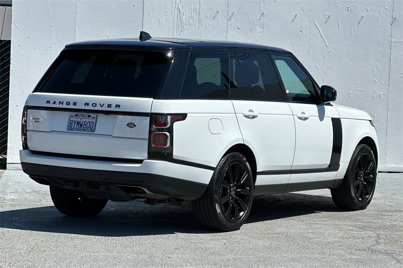 Land Rover Range Rover Vehicle Full-screen Gallery Image 04